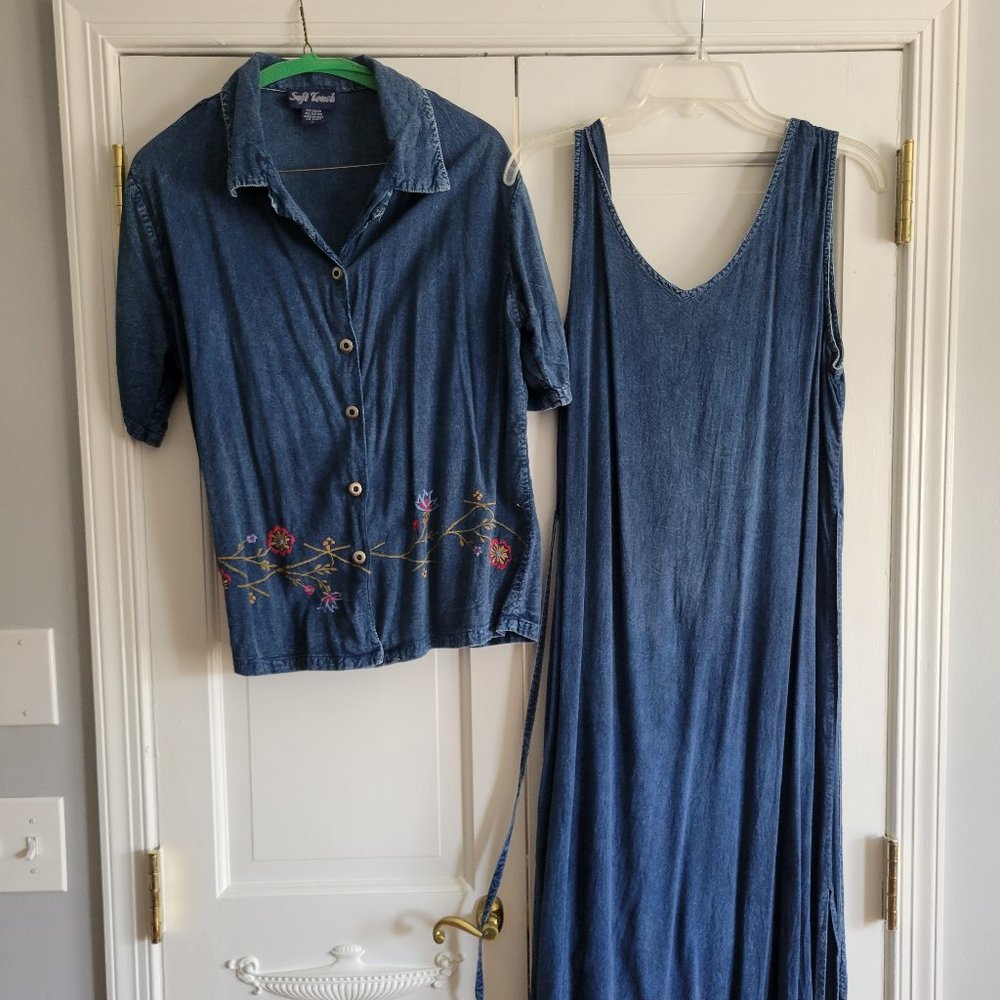 Ladies sleeveless long dress with matching short sleeve jacket